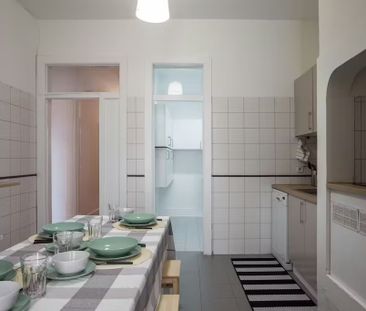 Calçada do Marquês de Abrantes, Lisbon, Lisbon 1200-163 - Photo 5