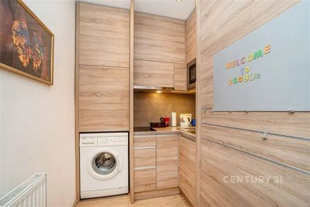 Prostorný a světlý byt 1+kk s výhledem, výtahem a sklepem, Nové Město, Biskupský dvůr 1154/1, Praha 1, ideální pro milovníky městského života - Фото 4