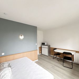 Location Appartement 1 pièce 21m² RODEZ 12000 - Photo 3