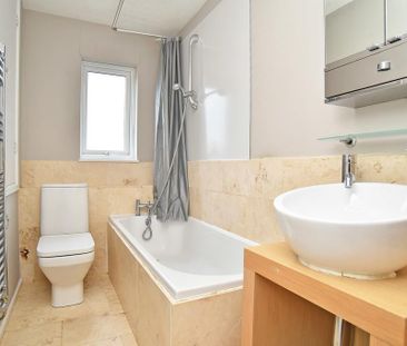 2 bedroom semi-detached house to rent - Photo 4