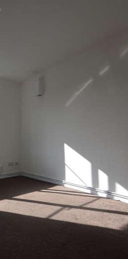 Windsor Park Road, Hayes, UB3 - Photo 1