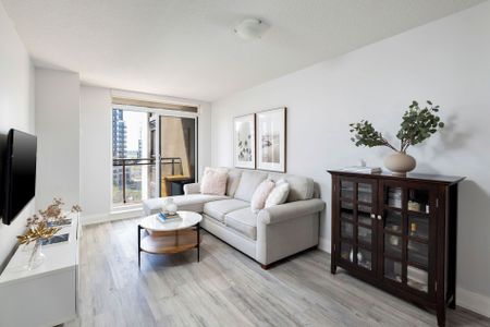 For Lease - 1 De Boers Drive Unit# 801, Toronto, Ontario - Photo 2