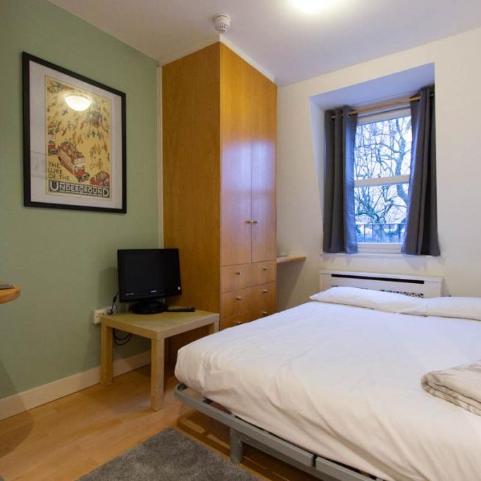 Flat 23 Penywern Road, Earls Court SW5 9SX - Photo 1