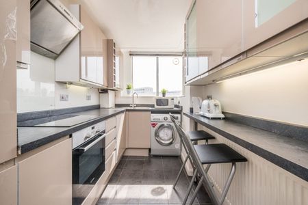 3 Bed Flat, The Colonnades, W2 - Photo 2