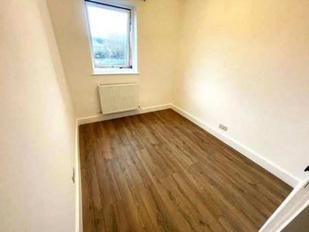 Rowlands Close, Mill Hill, NW7 - Photo 3