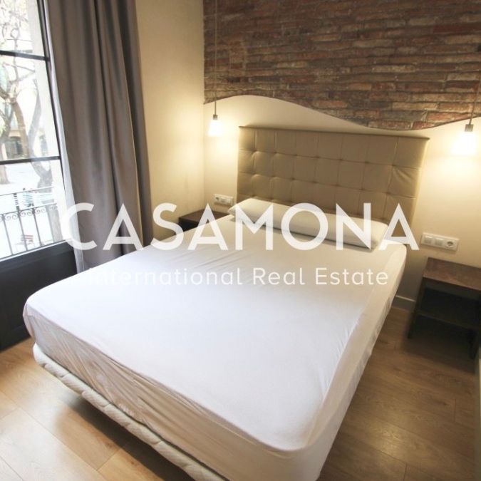 Stylish 2 Bedroom Apartment close to La Rambla - Photo 1