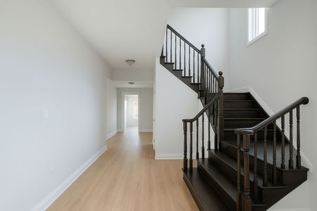 For Lease - 3091 Monarch Drive, Orillia, Ontario - Photo 3