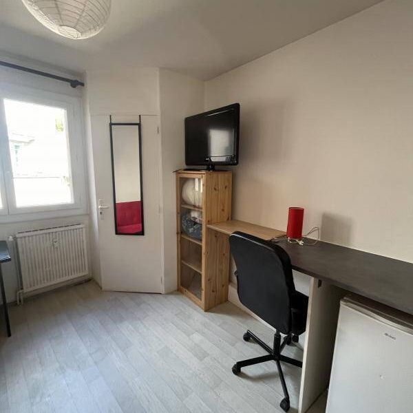 Location appartement chambre 1 pièce 13 m² à Rodez (12000) - Photo 1