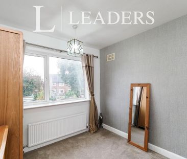 3 bedroom semi-detached house to rent - Photo 5