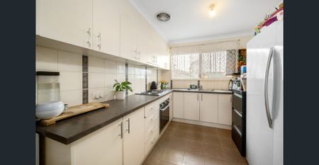 Family friendly three bedroom home. - Photo 3