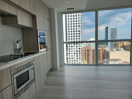 For Lease - 39 Roehampton Avenue Unit# 1703, Toronto, Ontario - Photo 5