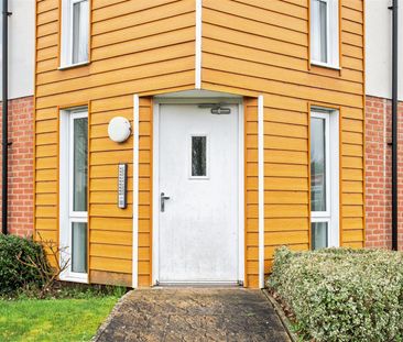 John Hunt Drive, Basingstoke, Hants - Photo 5