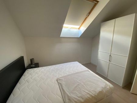 IXELLES : DUPLEX MEUBLE 3 CHAMBRES + TERRASSE + PARKING - Ixelles - Foto 4