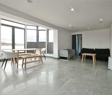 3 bedroom apartment to rent - Photo 5