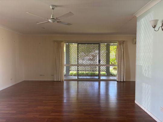 18 Laurinda Crs, Springwood QLD 4127 - House For Rent | Domain - Photo 1