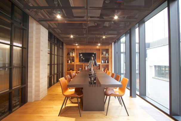 Switch House West, Circus Road West, Battersea Power Station, SW11 8BD - Photo 1