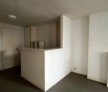 Location Appartement 1 pièce 26m² LILLE 59000 - Photo 3
