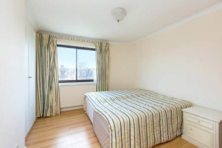 3 Bedroom Flat To Let - Photo 3