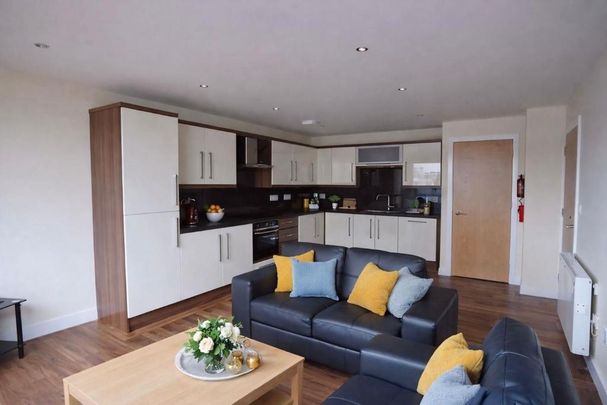 4 bedroom apartment to rent - Photo 1