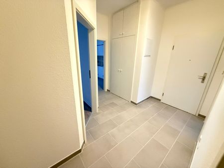 Charmante 2-Raum-Wohnung mit Balkon in Stadtfeld Ost - Photo 3