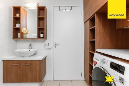 Two Bedrooms and One Bathroom in Auckland Central! PETS NEGOTIOBLE! FULLY FURNISHED! - Photo 3