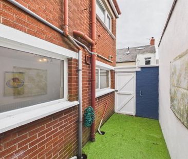 36 Trevor Street, Holywood, BT18 9NA - Photo 5