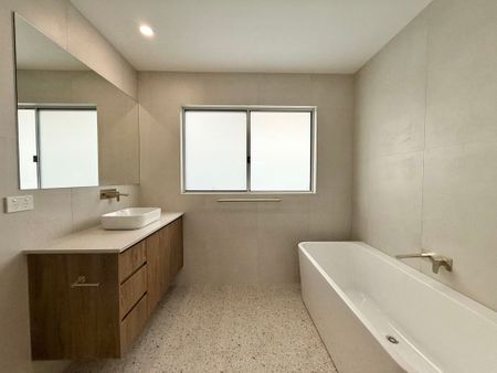 9 Botham Street, Cameron Park - Photo 3