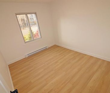 3010 Rue Sherbrooke E. - Photo 4
