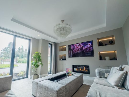 4 bedroom detached house to rent - Photo 1