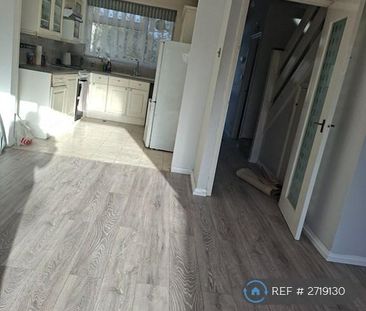 3 bedroom terraced house to rent - Photo 1