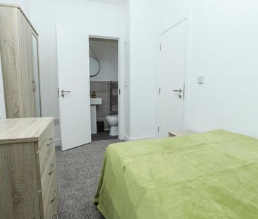 5 bedroom terraced house to rent - Photo 5