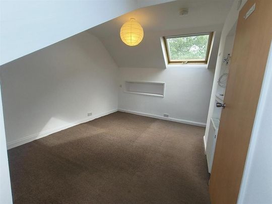 4 bedroom terraced house to rent - Photo 1