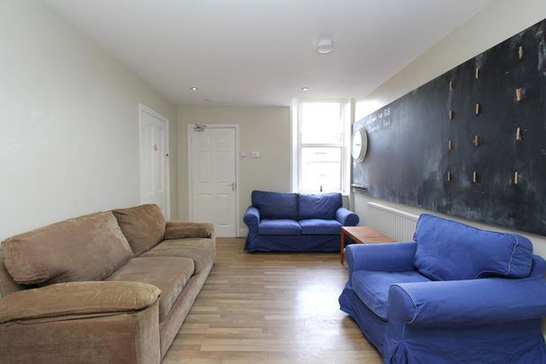 5 bedroom flat to rent - Photo 1