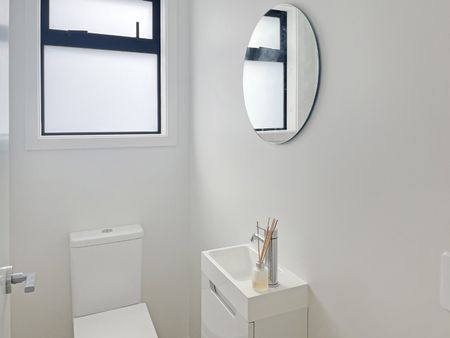 Townhouse Living - Photo 5