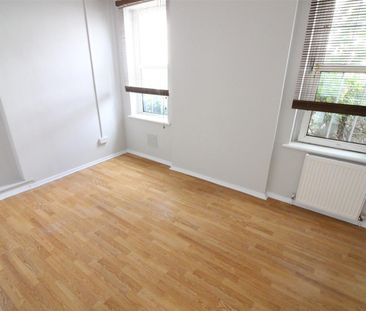 Clifton Road, Isleworth - Photo 4