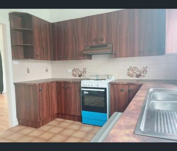 Two-bedroom home in Macquarie Fields - Photo 5