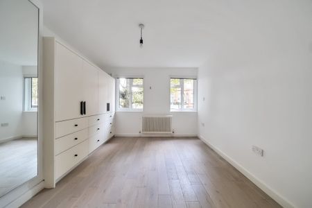 3 bedroom flat to rent - Photo 5