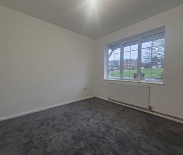 2 bedroom semi-detached house to rent - Photo 2