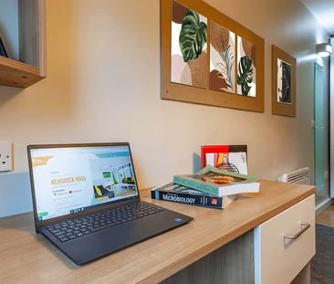 Room in a Shared Flat, Crown Place, RG1 - Photo 1