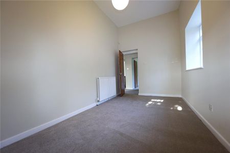 2 bedroom bungalow to rent - Photo 2