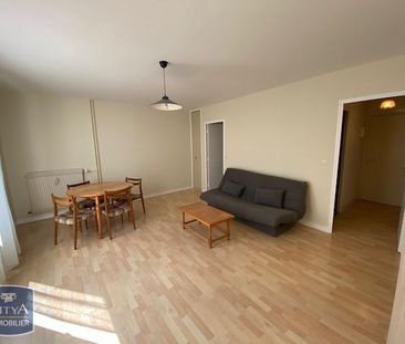 Location Appartement 1 pièce 33m² CHATEAUROUX 36000 - Photo 2