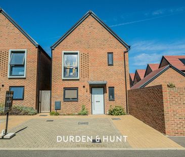 Whittle Drive, Hornchurch - Photo 1