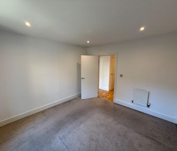 2 Bed Flat, Leven Road, E14 - Photo 5