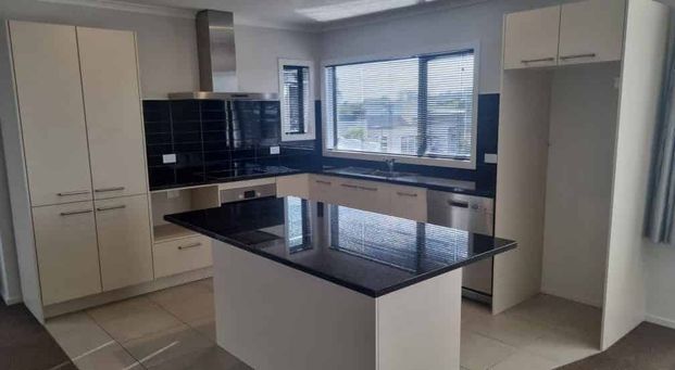 Rototuna 3 Bedroom - Photo 1