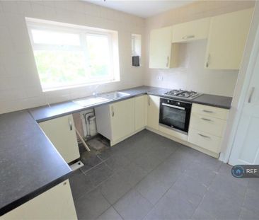 2 bedroom maisonette to rent - Photo 6