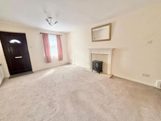 2 bedroom end of terrace house to rent - Photo 1