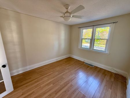 For Lease - 1201 Kenneth Avenue Unit# Main Floor, Peterborough, Ontario - Photo 2