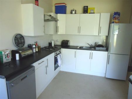 Bournemouth Edgehill Road Winton, BH9, Dorset - Photo 2