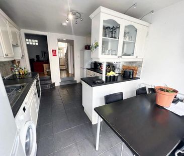 1 bedroom in a house share to rent - Photo 5