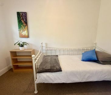 3 bedroom barn conversion to rent - Photo 2